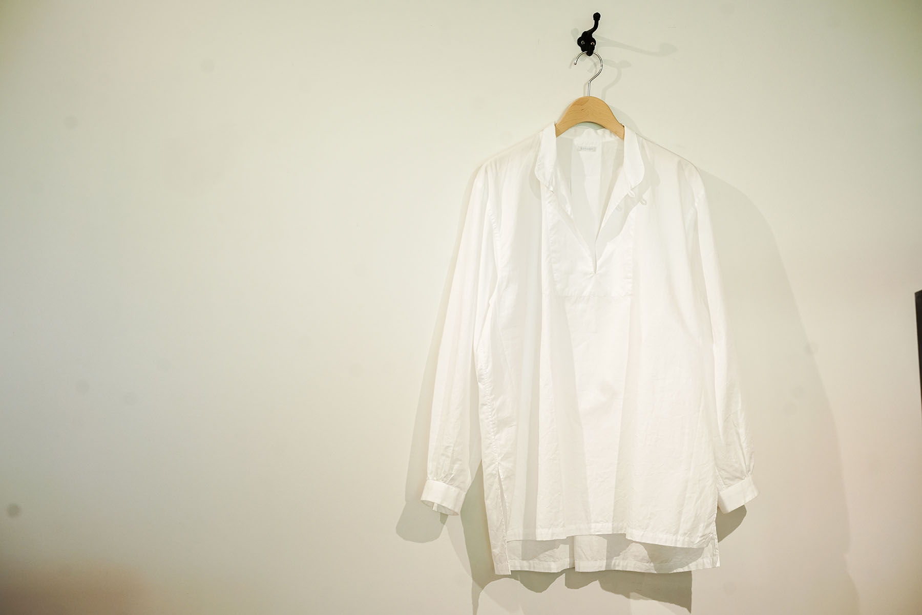 MANDALIN COLLAR Pull over exclusive for tranescent whitesカラー